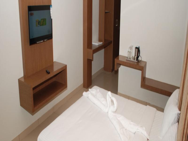 Hotel Pla Amrith Inn Tiruchirappalli ภายนอก รูปภาพ